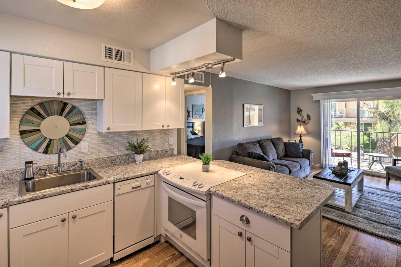 Lake Havasu Condo Walk To Lake, Dining And Shops! レイク・ハヴァス・シティ エクステリア 写真
