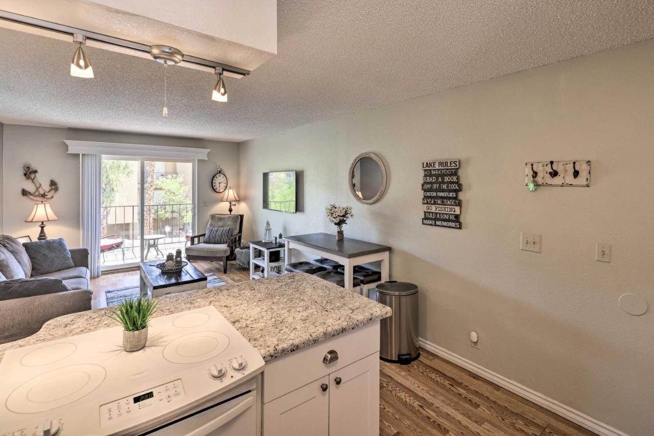 Lake Havasu Condo Walk To Lake, Dining And Shops! レイク・ハヴァス・シティ エクステリア 写真
